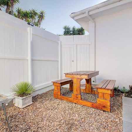 Affinity Cottage Port Elizabeth Exterior photo